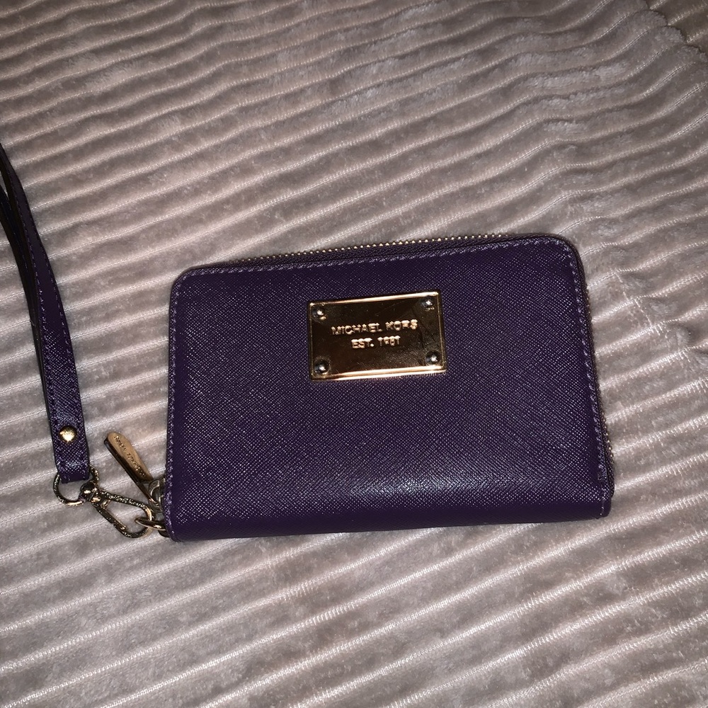 Dark plum smartphone wristlet